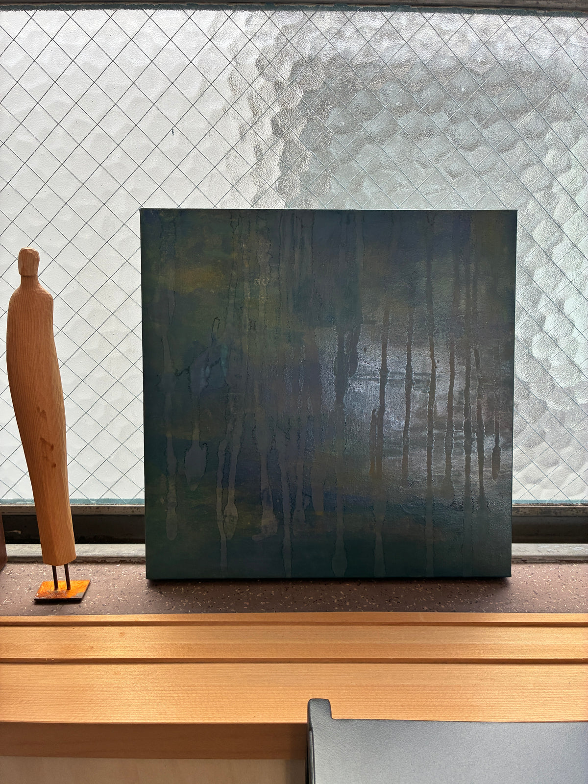 気配 / Presence (27.3 × 27.3 × 2 cm / 10.75 × 10.75 × 0.75 inches)