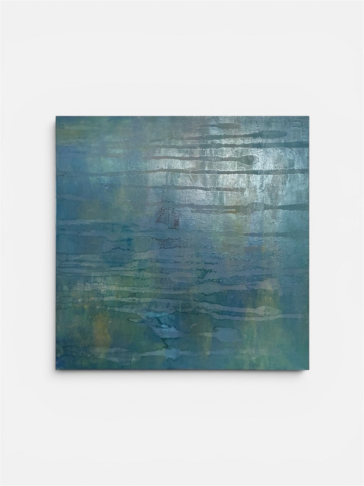 気配 / Presence (27.3 × 27.3 × 2 cm / 10.75 × 10.75 × 0.75 inches)