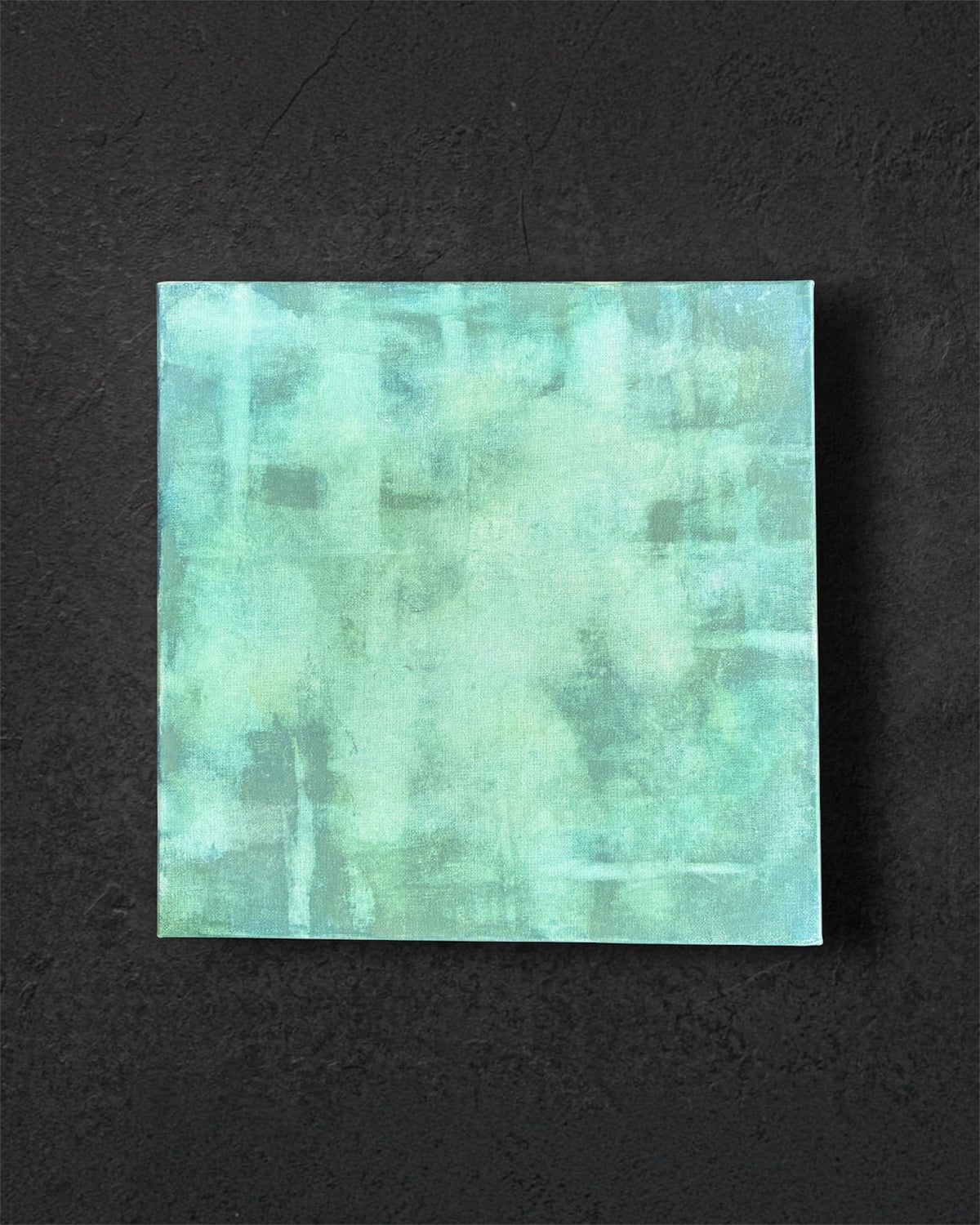 パルス / Pulse (18 × 18 × 2 cm / 7 × 7 × 0.75 inches)